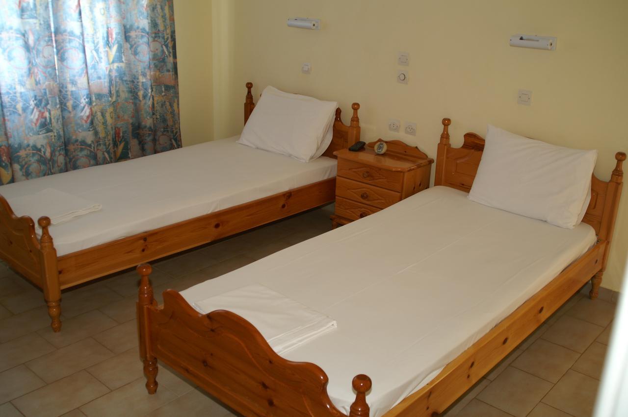 Pansion Tonia Aparthotel Kota Zakynthos Bagian luar foto