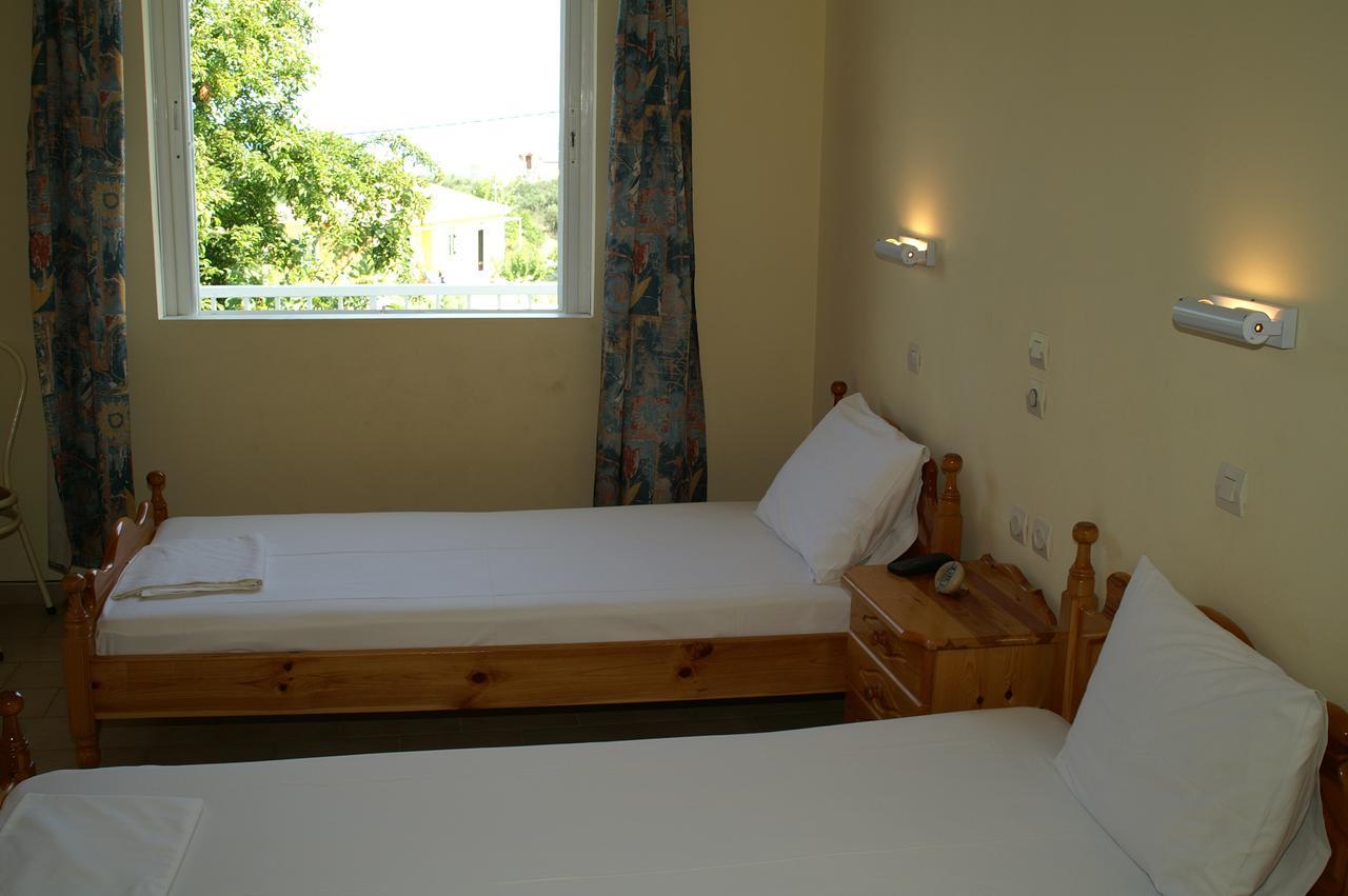 Pansion Tonia Aparthotel Kota Zakynthos Bagian luar foto